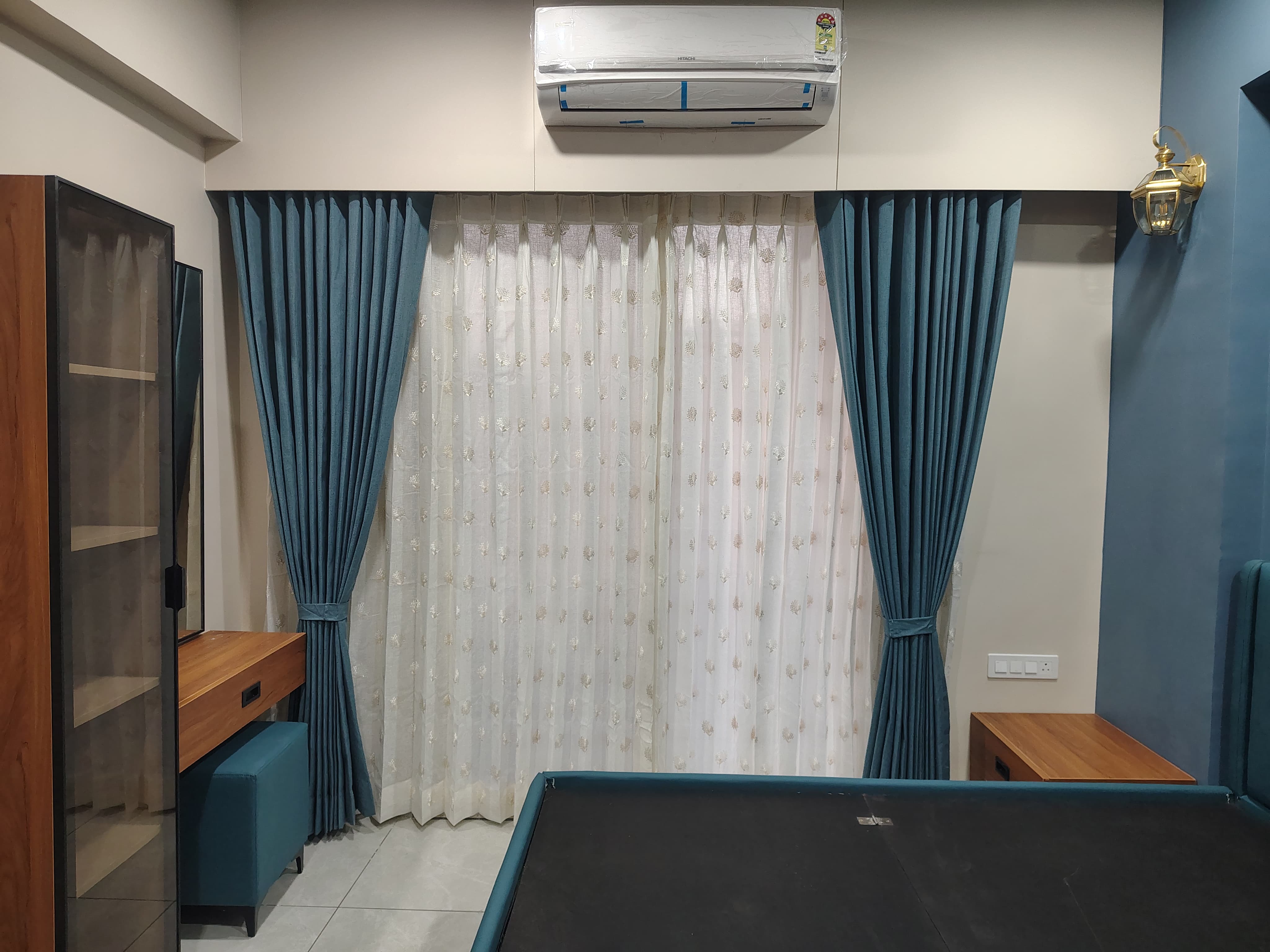 Curtain Designing Installation